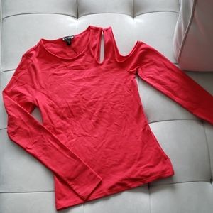 ❣Express shoulder cut shirt✂️